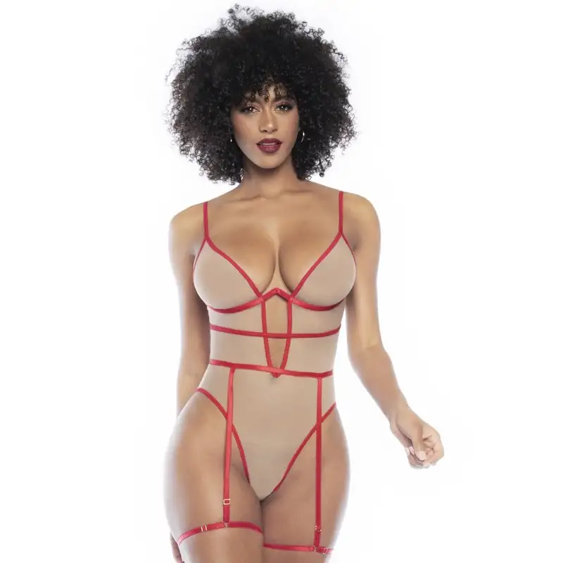 Body chair et coutures rouges sexy