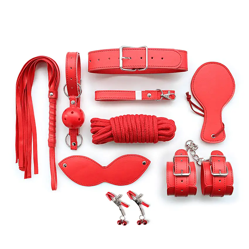 Kit BDSM 9 pièces similicuir