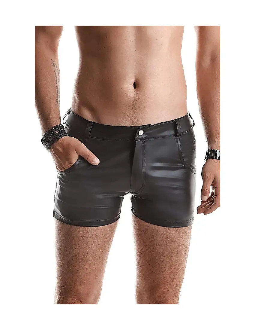 Short court en Wetlook - Regnes